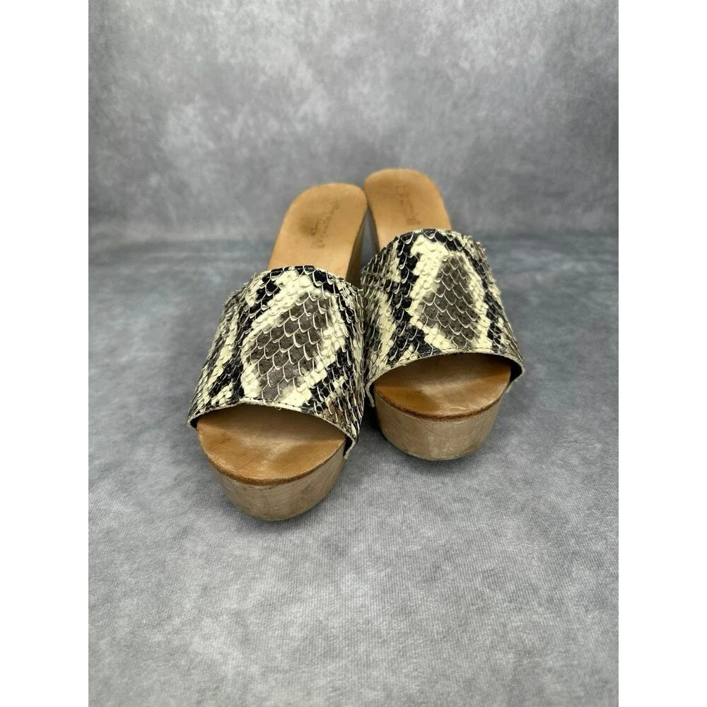 Jeffrey Campbell dlight reptile skin wooden clog sz7